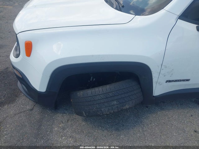 ZACCJABB5JPJ27818 Jeep Renegade Latitude Fwd