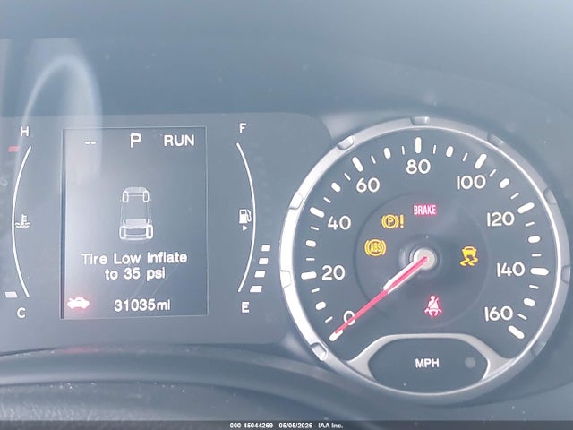ZACCJABB5JPJ27818 Jeep Renegade Latitude Fwd