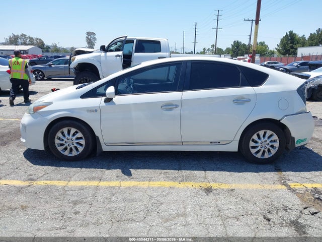 Toyota Prius Plug-in Advanced 2015 JTDKN3DPXF3066596 Image 15