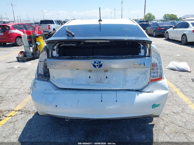 Toyota Prius Plug-in Advanced 2015 JTDKN3DPXF3066596 Image 17