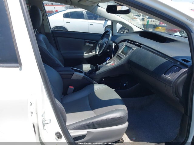 Toyota Prius Plug-in Advanced 2015 JTDKN3DPXF3066596 Image 5