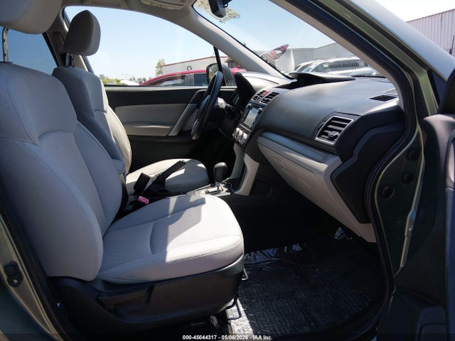 Продажа на аукционе авто 2017 Subaru Forester 2.5i, vin: JF2SJABC5HH586373, номер лота: 45044317