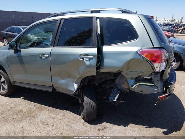 Продажа на аукционе авто 2017 Subaru Forester 2.5i, vin: JF2SJABC5HH586373, номер лота: 45044317