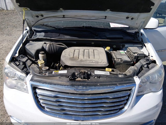 45044347 :رقم المزاد ، 2C4RC1BG7GR157314 vin ، 2016 Chrysler Town & Country Touring مزاد بيع