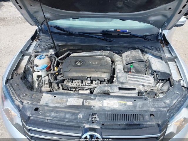 Aukcja sprzedaży 2015 Volkswagen Passat 1.8t Limited Edition, vin: 1VWAT7A34FC083255, numer aukcji: 45044361