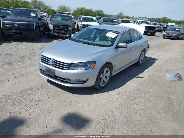 Aukcja sprzedaży 2015 Volkswagen Passat 1.8t Limited Edition, vin: 1VWAT7A34FC083255, numer aukcji: 45044361