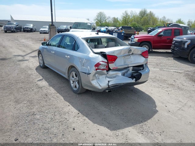 Aukcja sprzedaży 2015 Volkswagen Passat 1.8t Limited Edition, vin: 1VWAT7A34FC083255, numer aukcji: 45044361