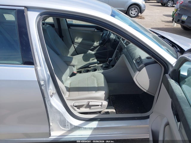 Aukcja sprzedaży 2015 Volkswagen Passat 1.8t Limited Edition, vin: 1VWAT7A34FC083255, numer aukcji: 45044361