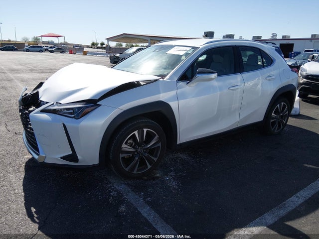 Lexus UX 200 2022 JTHX3JBH9N2046970 Image 2