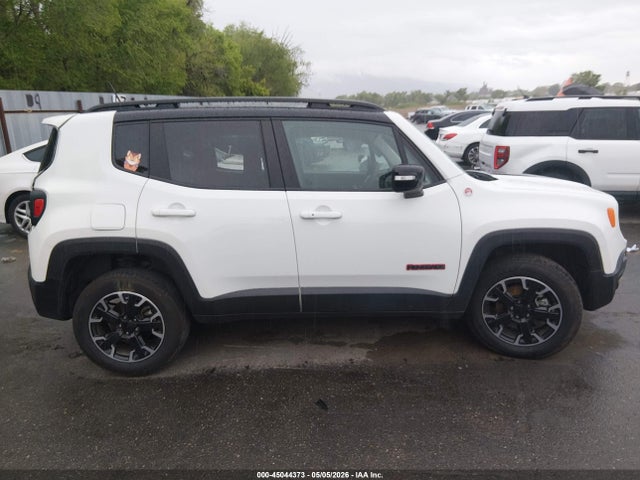 Продажа на аукционе авто 2023 Jeep Renegade Trailhawk 4x4, vin: ZACNJDC17PPP67747, номер лота: 45044373