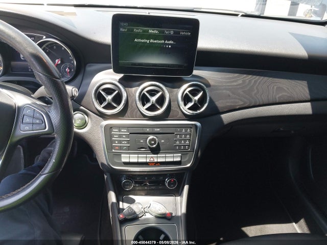 Продажа на аукционе авто 2018 Mercedes-benz Cla 250, vin: WDDSJ4EB4JN573890, номер лота: 45044379