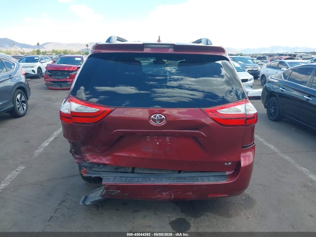 5TDKZ3DC4KS009918 Toyota Sienna Le 8 Passenger