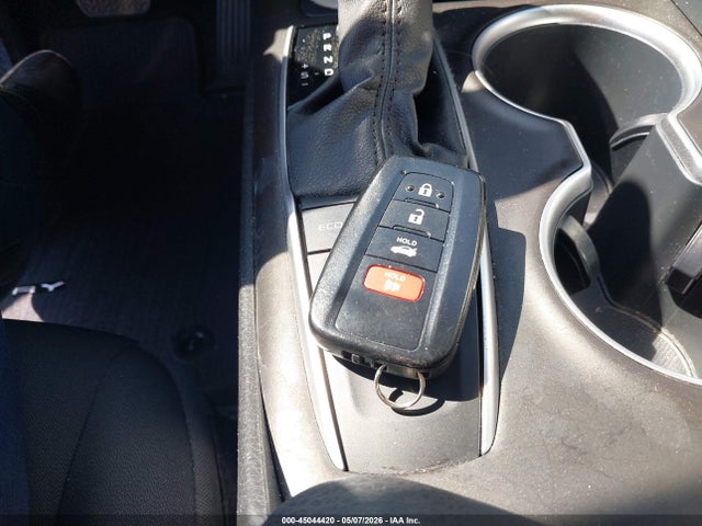 4T1R11AK1NU056423 Toyota CAMRY LE