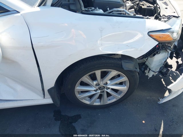 4T1R11AK1NU056423 Toyota CAMRY LE