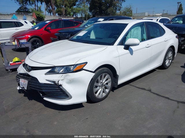 4T1R11AK1NU056423 Toyota CAMRY LE
