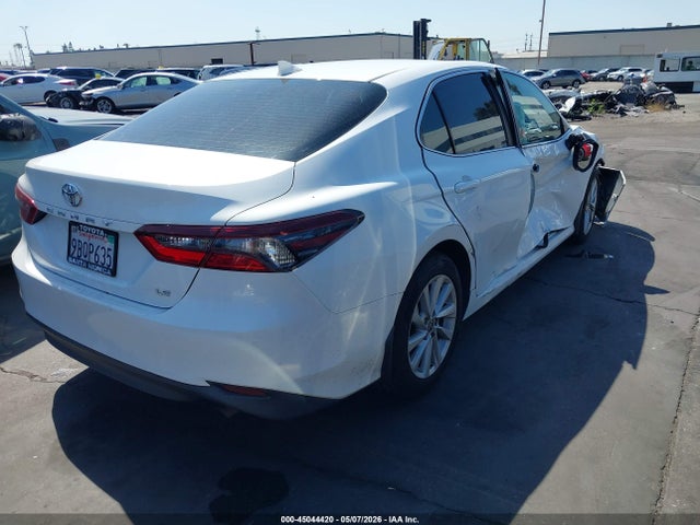 4T1R11AK1NU056423 Toyota CAMRY LE