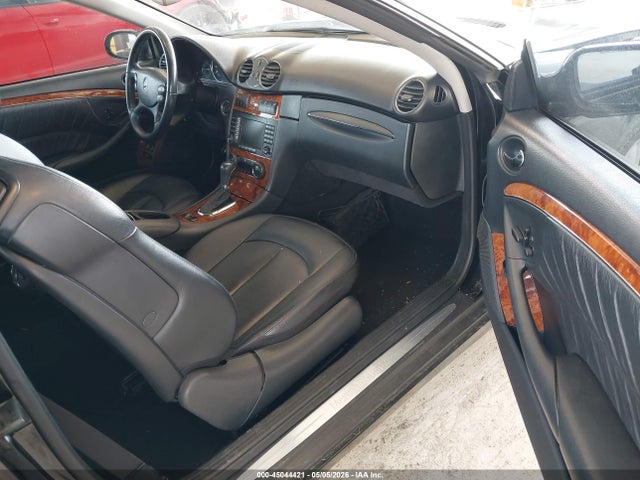 2008 Mercedes-benz Clk 350 მანქანა იყიდება აუქციონზე, vin: WDBTK56FX8T093781, აუქციონის ნომერი: 45044421