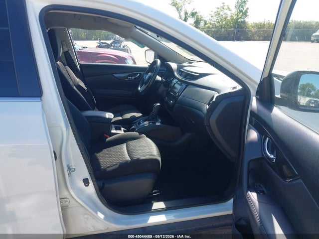 45044489 :رقم المزاد ، KNMAT2MT8JP590212 vin ، 2018 Nissan Rogue Sv مزاد بيع