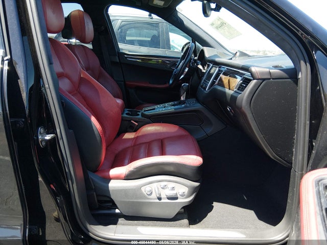 WP1AF2A53FLB97969 Porsche Macan Turbo