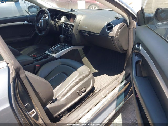 45044503 :رقم المزاد ، WAULFAFRXBA031158 vin ، 2011 Audi A5 2.0t Premium مزاد بيع