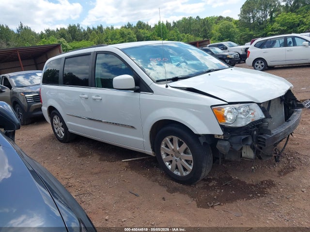 Продаж на аукціоні авто 2015 Chrysler Town & Country Touring, vin: 2C4RC1BGXFR561352, номер лоту: 45044519