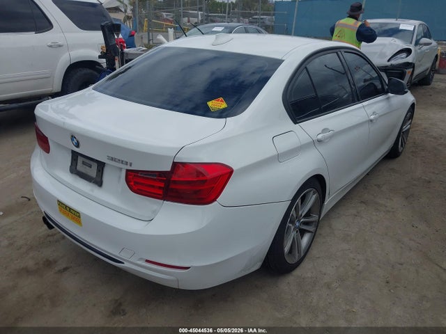 45044536 :رقم المزاد ، WBA3C1C52CF433562 vin ، 2012 Bmw 328i مزاد بيع