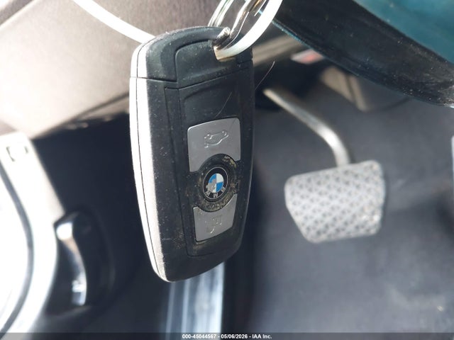 2013 Bmw 328i მანქანა იყიდება აუქციონზე, vin: WBA3C1C53DK103700, აუქციონის ნომერი: 45044567