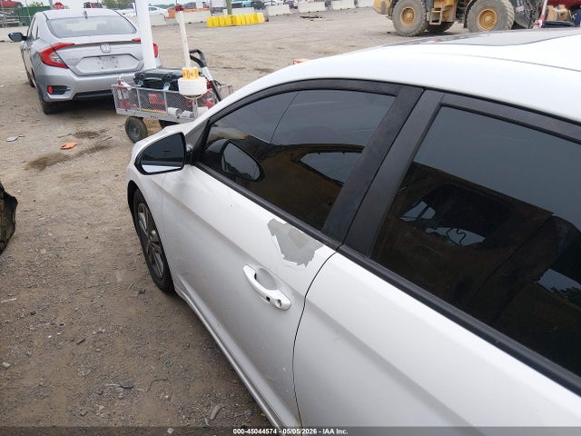 Продаж на аукціоні авто 2017 Hyundai Elantra Value Edition, vin: 5NPD84LF6HH201305, номер лоту: 45044574
