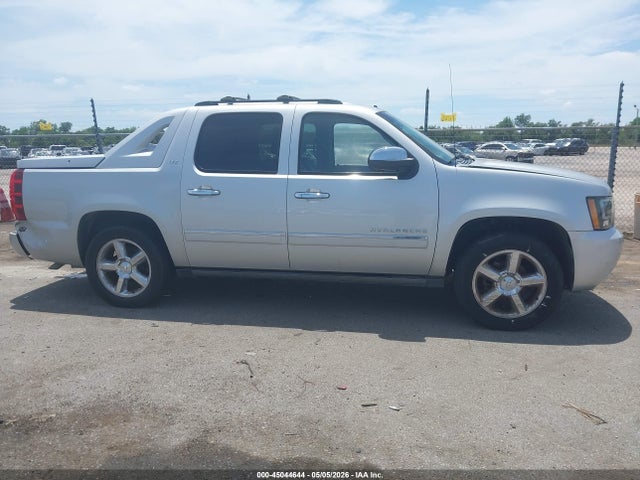 45044644 :رقم المزاد ، 3GNMCGE06BG399383 vin ، 2011 Chevrolet Avalanche 1500 Ltz مزاد بيع