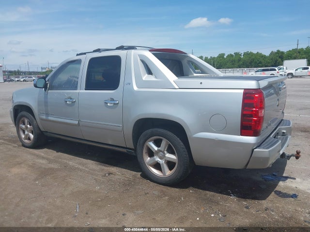45044644 :رقم المزاد ، 3GNMCGE06BG399383 vin ، 2011 Chevrolet Avalanche 1500 Ltz مزاد بيع