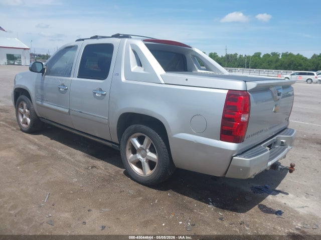45044644 :رقم المزاد ، 3GNMCGE06BG399383 vin ، 2011 Chevrolet Avalanche 1500 Ltz مزاد بيع