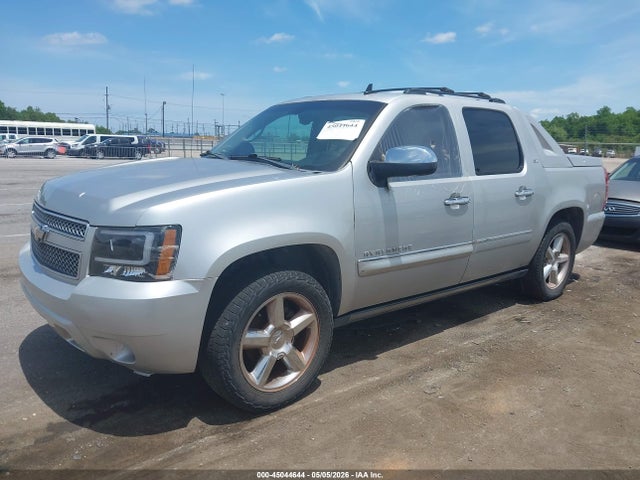 45044644 :رقم المزاد ، 3GNMCGE06BG399383 vin ، 2011 Chevrolet Avalanche 1500 Ltz مزاد بيع
