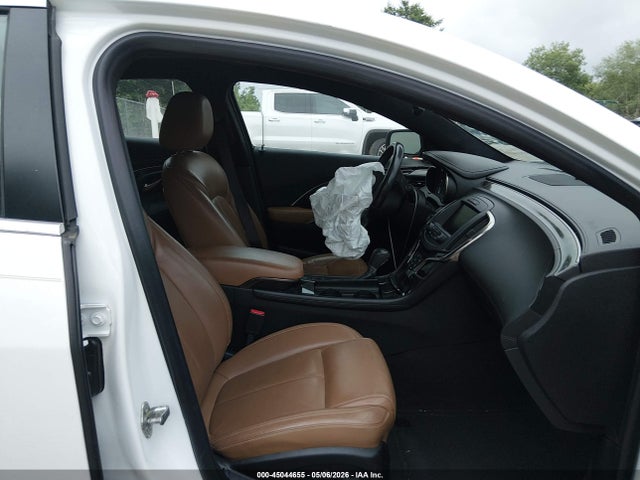 45044655 :رقم المزاد ، 1G4GB5G35GF139663 vin ، 2016 Buick Lacrosse Leather مزاد بيع