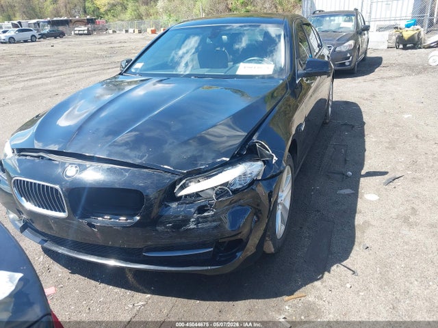 2013 Bmw 528i Xdrive მანქანა იყიდება აუქციონზე, vin: WBAXH5C55DD113904, აუქციონის ნომერი: 45044675