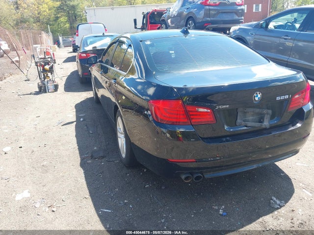 2013 Bmw 528i Xdrive მანქანა იყიდება აუქციონზე, vin: WBAXH5C55DD113904, აუქციონის ნომერი: 45044675