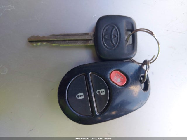 45044690 :رقم المزاد ، 5TDZK3DC8CS180854 vin ، 2012 Toyota Sienna Base V6 7 Passenger مزاد بيع