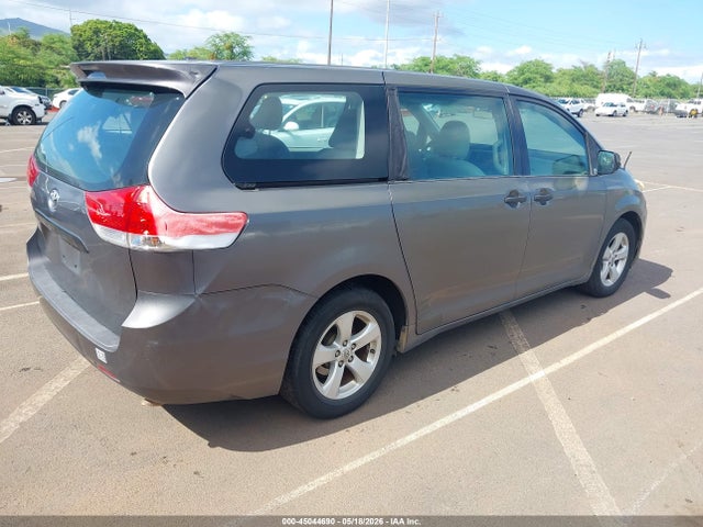 45044690 :رقم المزاد ، 5TDZK3DC8CS180854 vin ، 2012 Toyota Sienna Base V6 7 Passenger مزاد بيع