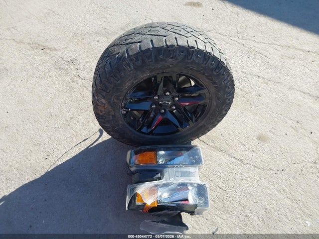 Aukcja sprzedaży 2021 Chevrolet Silverado 1500 4wd  Standard Bed Custom Trail Boss, vin: 1GCPYCEL9MZ266212, numer aukcji: 45044772