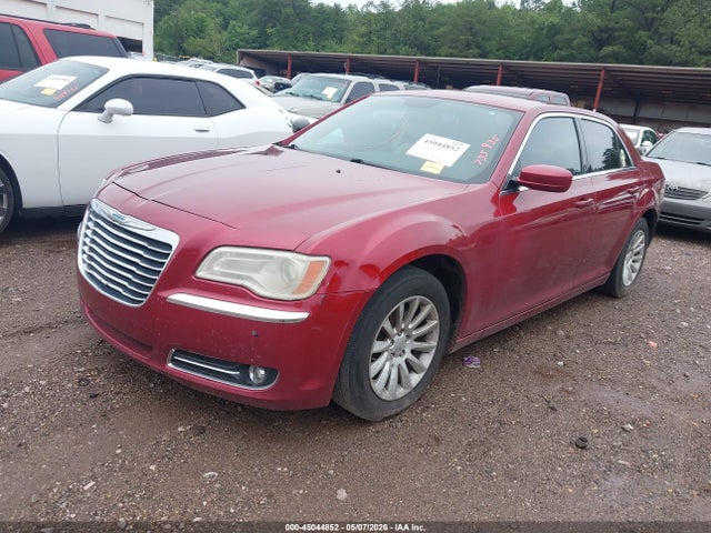 45044852 :رقم المزاد ، 2C3CCAAG8DH735935 vin ، 2013 Chrysler 300 Motown مزاد بيع