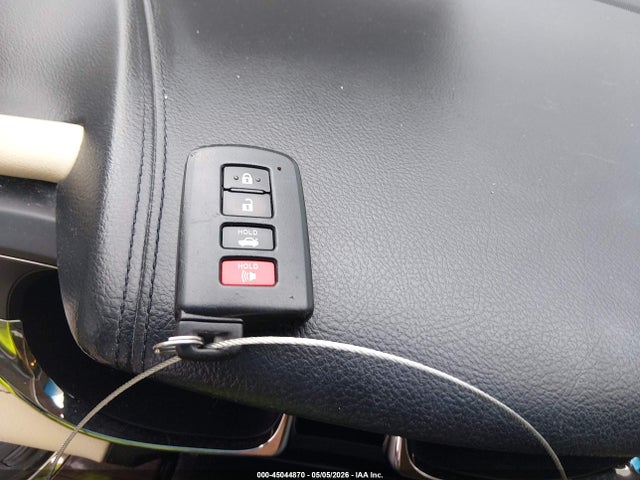 Auction sale of the 2013 Toyota Avalon Hybrid Limited, vin: 4T1BD1EBXDU008419, lot number: 45044870