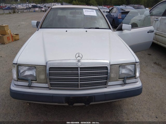 Продажа на аукционе авто 1990 Mercedes-benz 300 Ce, vin: WDBEA51E5LB256796, номер лота: 45044906