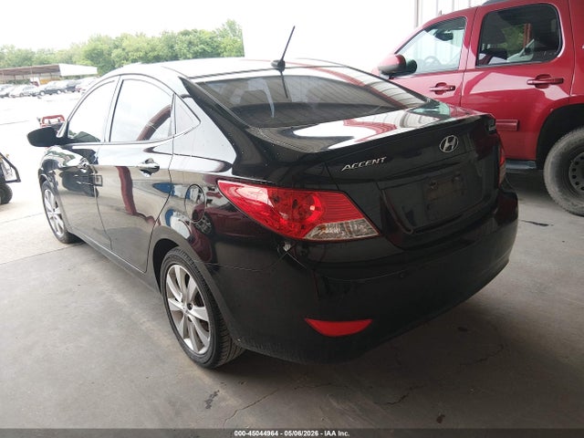 2013 Hyundai Accent Gls მანქანა იყიდება აუქციონზე, vin: KMHCU4AE4DU351619, აუქციონის ნომერი: 45044964