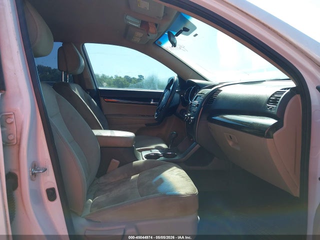 45044974 :رقم المزاد ، 5XYKT3A18BG127410 vin ، 2011 Kia Sorento Lx مزاد بيع