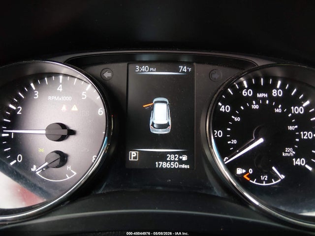 2017 Nissan Rogue Sv მანქანა იყიდება აუქციონზე, vin: JN8AT2MT1HW392429, აუქციონის ნომერი: 45044976