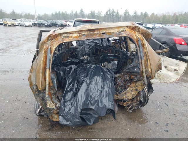 JTMRWRFV8PD204688 Toyota Rav4 Hybrid Xle