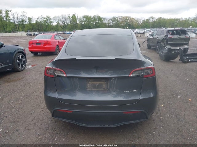 Продаж на аукціоні авто 2022 Tesla Model Y Long Range Dual Motor All-wheel Drive, vin: 7SAYGDEEXNA009162, номер лоту: 45045208