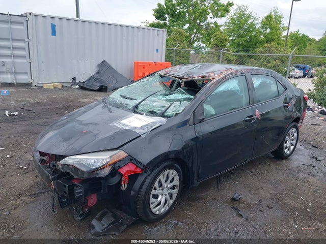 45045253 :رقم المزاد ، 2T1BURHE2HC771515 vin ، 2017 Toyota Corolla Le مزاد بيع