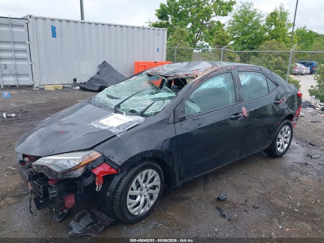 45045253 :رقم المزاد ، 2T1BURHE2HC771515 vin ، 2017 Toyota Corolla Le مزاد بيع