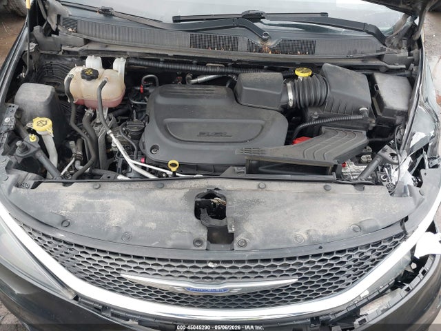 2020 Chrysler Voyager Lxi მანქანა იყიდება აუქციონზე, vin: 2C4RC1DG2LR195833, აუქციონის ნომერი: 45045290