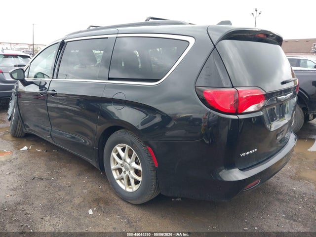 2020 Chrysler Voyager Lxi მანქანა იყიდება აუქციონზე, vin: 2C4RC1DG2LR195833, აუქციონის ნომერი: 45045290